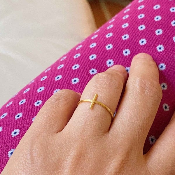Ellison and Young Gold / OS Side Cross Ring