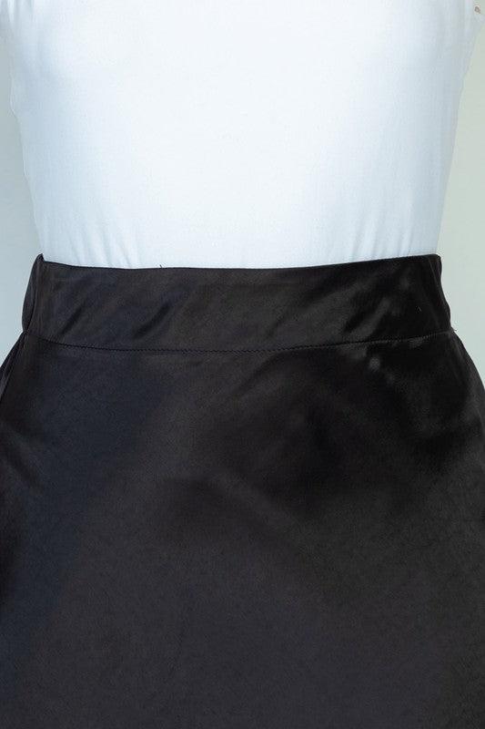 High Waisted Solid Woven Skirt - SAVLUXE