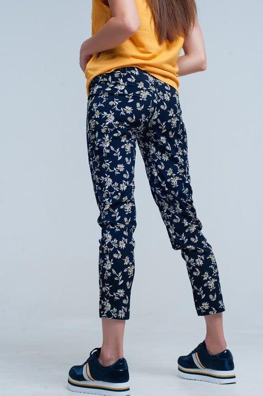Q2 NAVY FLORAL PANTS WITH A BELT