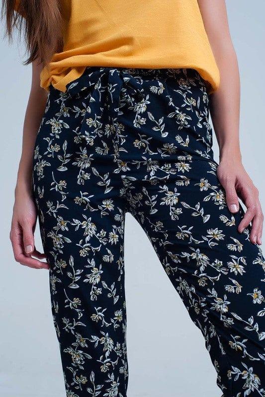 Q2 NAVY FLORAL PANTS WITH A BELT