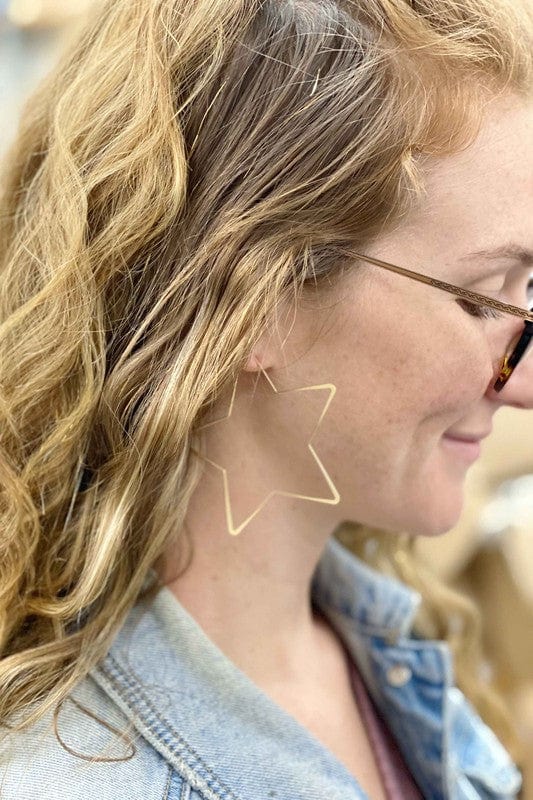 Ellison and Young Matte Gold / OS Twinkling Star Hoop Earrings