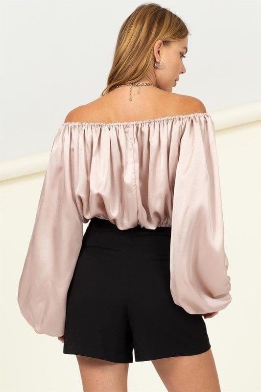 HYFVE TRENDY MOMENT OFF SHOULDER BLOUSE