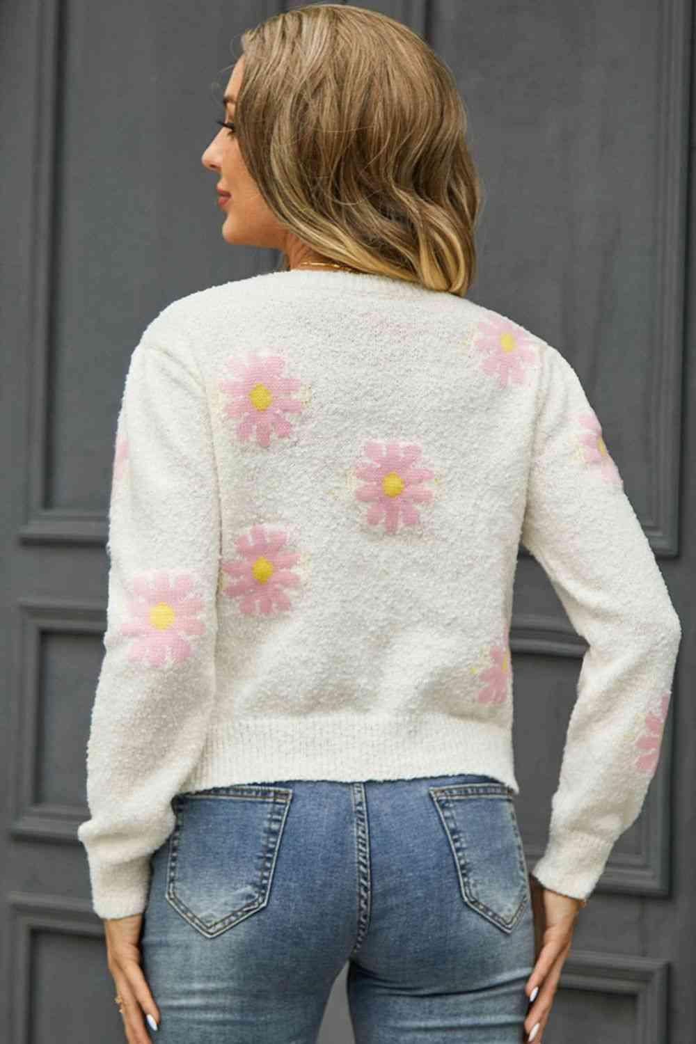 Flower Pattern Round Neck Short Sleeve Pullover Sweater - SAVLUXE